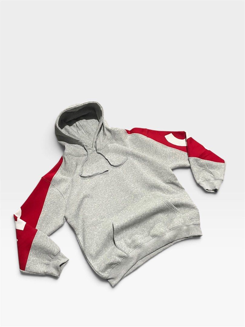 Supreme big logo jacket (Category: Coats, Jackets and Outerwear) located in Manila. Submitted by bugoynakengkoy (Listing ID 1463240898, Image 2). Description: Brand new Heavy cotton.