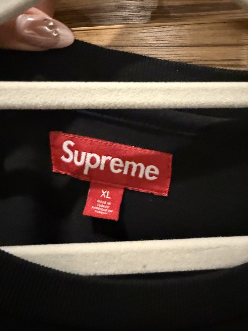 Supreme Black T-shirt XL (Category: Tshirts & Polo Shirts ) located in Makati City. Submitted by stallionmegx (Listing ID 1463179028, Image 2). Description: Authentic.