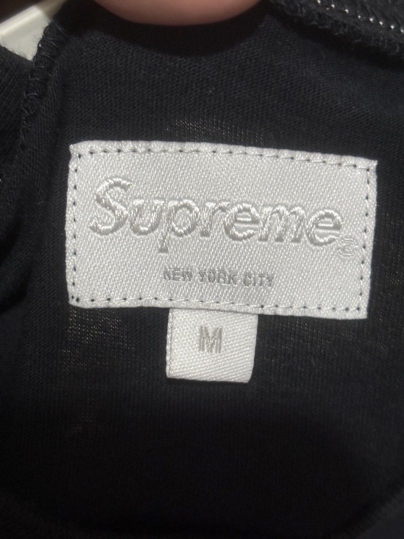 Supreme Tee (Category: Activewear) located in San Pablo. Submitted by jvfnds (Listing ID 1463186955, Image 3). Description: .