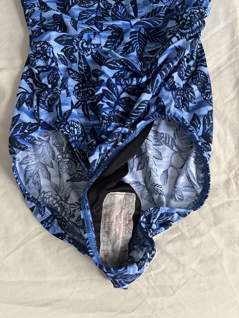 Swimsuit (S-M) (Category: Bikinis & Swimsuits) located in Quezon City. Submitted by samirosie0329 (Listing ID 1463252581, Image 2). Description: .