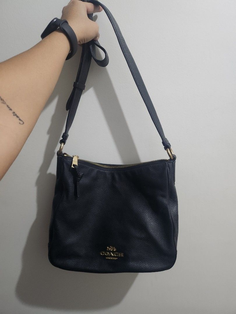 BUNDLE 3,300 FREE SF (Category: Shoulder Bags) located in Quezon City. Submitted by coachgirlie (Listing ID 1463255176, Image 2). Description: Original coach margot no sling and coach file ellie from Japan. bundle 3,500 free shipping.