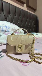 (Kategori: ) berada di . Dikirim oleh friedaqisya84 (ID iklan 1463213979, Gambar 1). Deskripsi: .