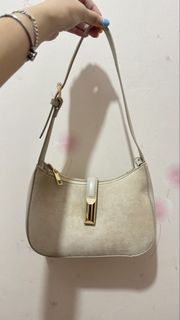 (Kategori: ) berada di . Dikirim oleh touchofsya (ID iklan 1463176801, Gambar 1). Deskripsi: .