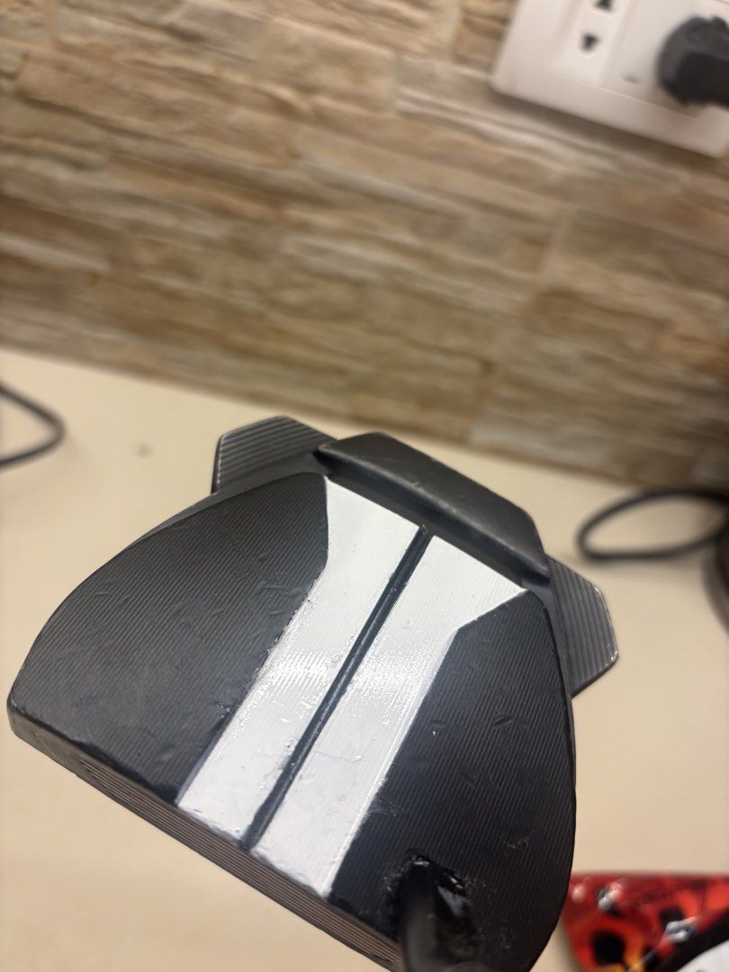 TaylorMade Spider GT Putter (Category: Golf) located in Pasig City. Submitted by odlop (Listing ID 1463326284, Image 2). Description: TaylorMade Spider GT Putter Super Stroke grip Usual scratches and scuffs Replacement headcover Repainted top Sold in 'as is' condition Pasig neg.