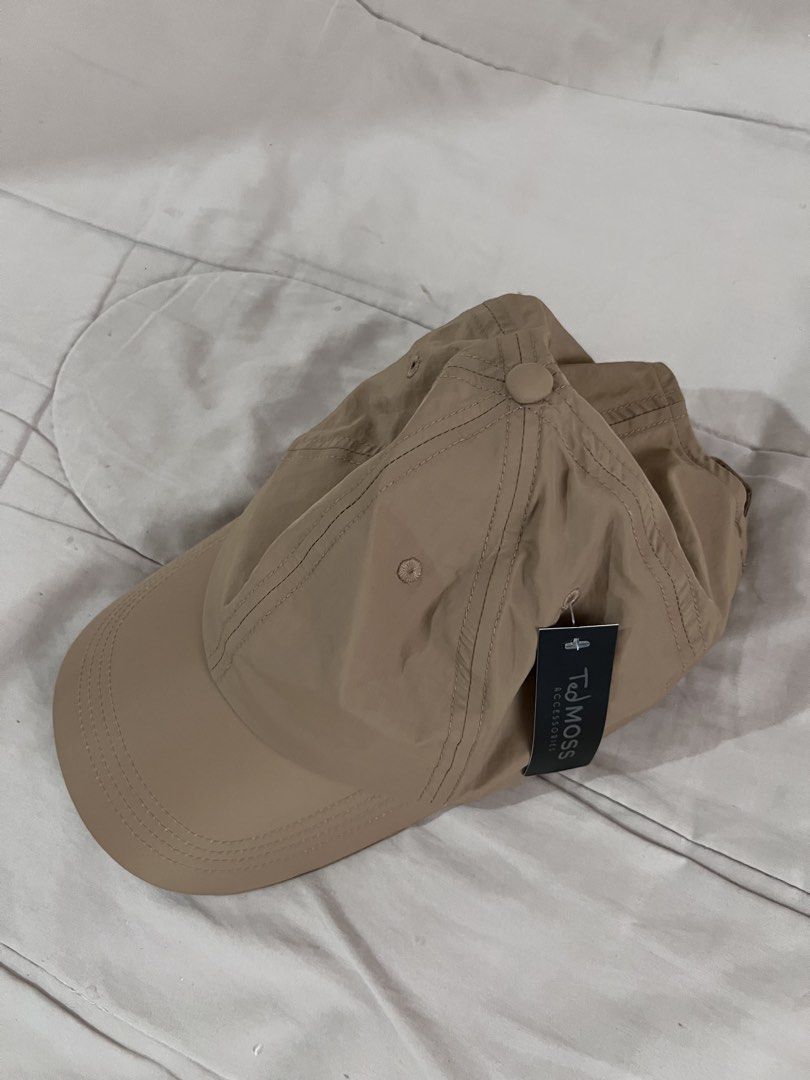 Ted Moss Cap (Category: Caps & Hats) located in Mandaluyong City. Submitted by shopwithmeowmy (Listing ID 1463167089, Image 2). Description: .