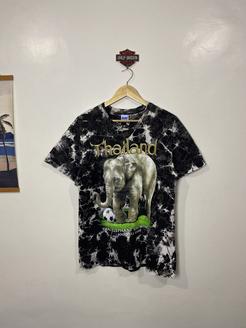 Thailand shirt (Category: Tshirts & Polo Shirts ) located in Cebu City. Submitted by thrift_grail (Listing ID 1463323436, Image 1). Description: Excellent condition Hairlines Best fit Large Dimes 20w 28L Color rate 9/10 Cebu city📍.