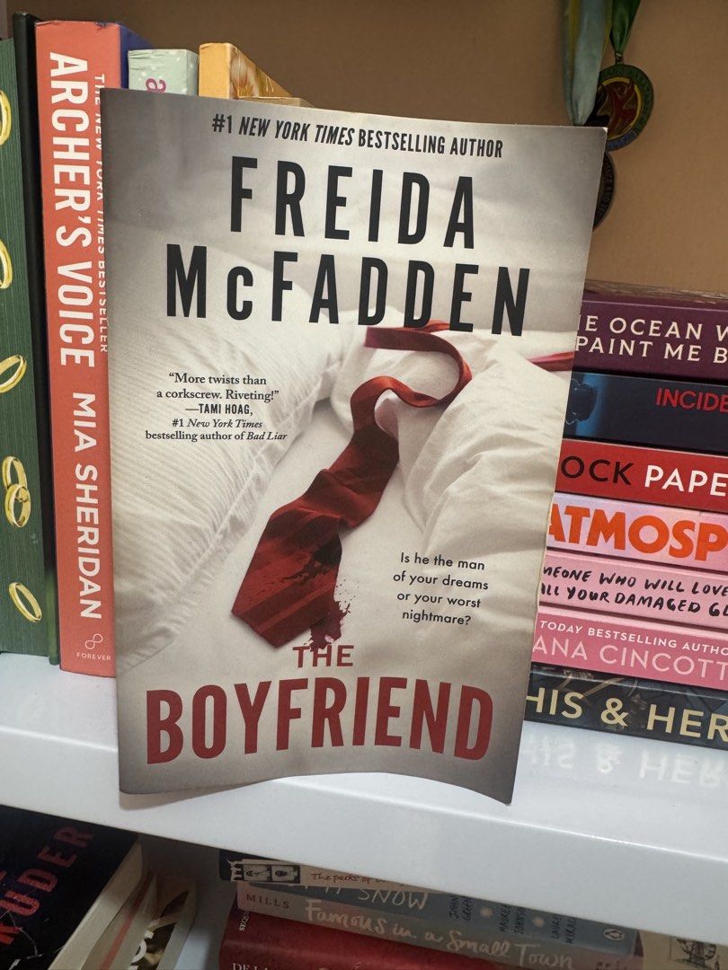 The Boyfriend (Category: Storybooks) located in Cavite. Submitted by spineandhearth.co (Listing ID 1463226010, Image 1). Description: .