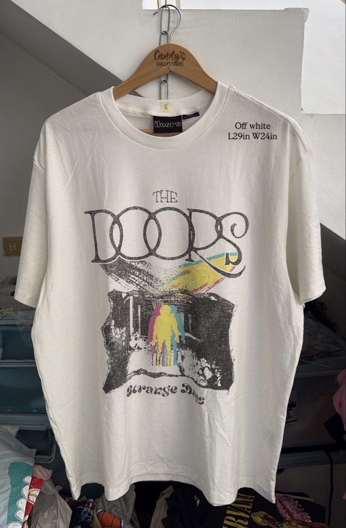 THE DOORS (Category: Tshirts & Polo Shirts ) located in Cavite. Submitted by handpickedshirts (Listing ID 1463125336, Image 1). Description: New XL on tag Approx L29in W24in laid flat No backprint .