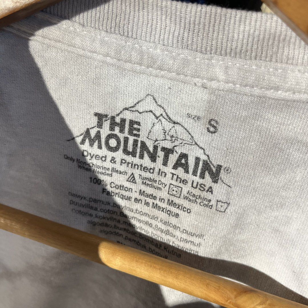 The mountain Wolf Tee (Category: Tshirts & Polo Shirts ) located in Kabasalan. Submitted by yourgamiii (Listing ID 1463298213, Image 3). Description: The mountain Wolf Tee Small (18x27) Excellent .