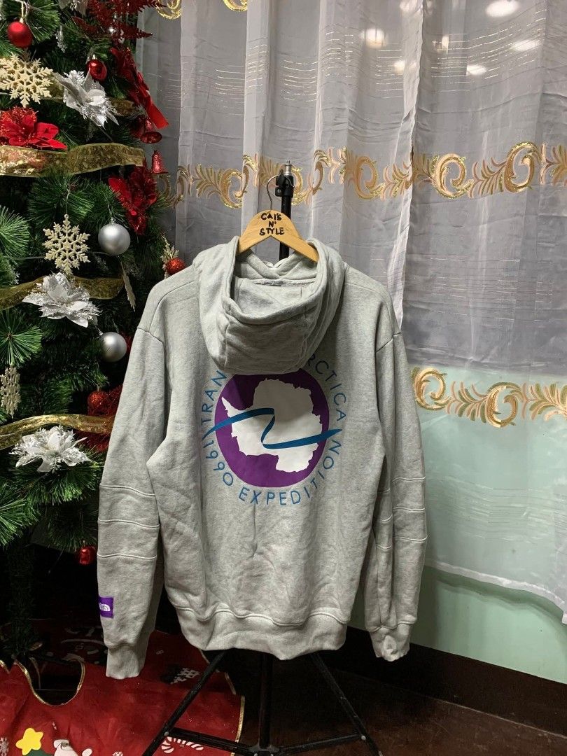 The north face heavy weight (Category: Coats, Jackets and Outerwear) located in Lianga. Submitted by legitseller12345678 (Listing ID 1463159647, Image 2). Description: Tnf oversized hoodie Heavy cotton Excellent large on tag Dimes 24x27 With minimal yellow stain, need wash Solid Mine 400 plus sf.