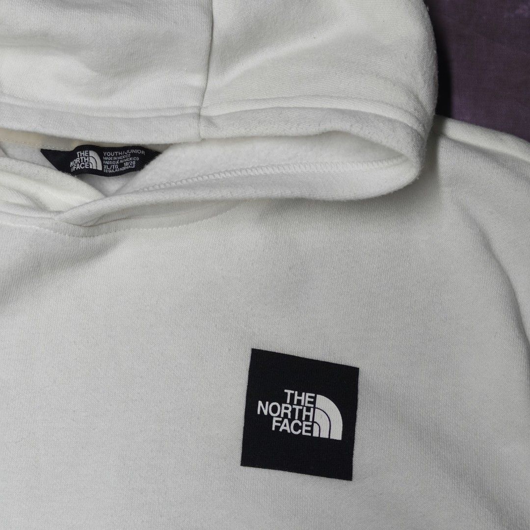 The North Face pullover hoodie (Category: Coats, Jackets and Outerwear) located in San Jose. Submitted by dripdropph22 (Listing ID 1463186515, Image 3). Description: The North Face pullover hoodie 499+sf no issue no stain no pinhole washe and ready to use unli vouche umli VC.