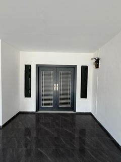 (Category: ) located in . Submitted by farihazakr11032 (Listing ID 1463145657, Image 1). Description: .