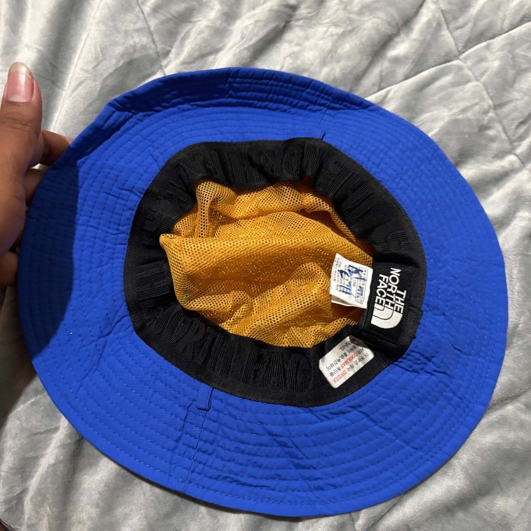 Tnf bucket hat (Category: Caps & Hats) located in Carmen. Submitted by aquarius.00 (Listing ID 1463275264, Image 3). Description: like new.