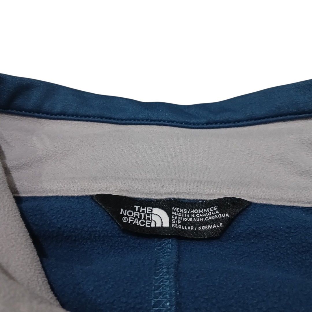 TNF SoftShell Jacket (Category: Coats, Jackets and Outerwear) located in Iloilo. Submitted by wearmovement.ilo (Listing ID 1463262954, Image 3). Description: TNF SoftShell Jacket Navy Blue Color Rate 10/10 Size Medium Men's Dimensions 20.5 Width x 26.5 Length Good as New Condition / Full Zip Three Zipper Pockets / Embroidered Logo Drawcords / Stretchable Fabric DM 📩📩📩.