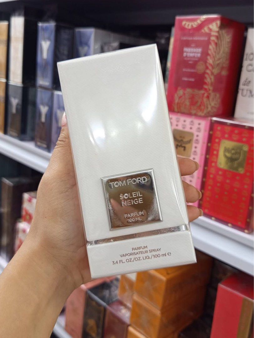 TOM FORD SOLEIL NEIGE PARFUM | PREMIUM QUALITY (Category: Fragrance & Deodorants) located in Quezon City. Submitted by embereshop2 (Listing ID 1463324006, Image 1). Description: 📌 Perfect for yourself or as a gift! ✨ Whether you’re treating yourself or looking for a gift for birthdays and any special occasion, this is a great choice. 💗 The scent is very close to 0G and long-lasting, perfect if you want something that smells premium without goin