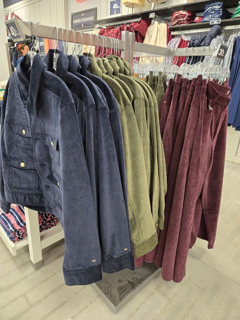Tommy Hilfiger FREE SHIPPING (Category: Coats, Jackets and Outerwear) located in Manila. Submitted by tinhubilla (Listing ID 1463142156, Image 2). Description: TOMMY HILFIGER PASABUY ‼️FREE SHIPPING‼️ • ​100% Authentic • ​50% Downpayment required • ​ETA: October 23, 2026 🇵🇭 ​Limited slots available. Send us a direct message to secure your order! #PasabuyCanadaToPH #PersonalShopperCanada #CanadaToPH Disclaimer: Miss Tin Pasabuy sa Canada is an i