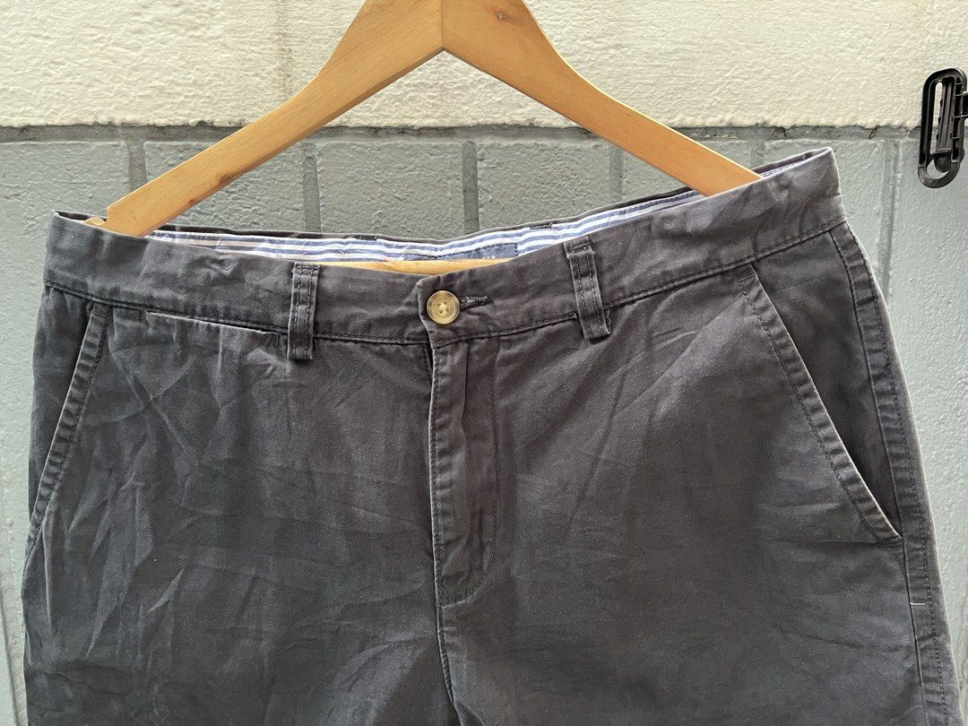 Tommy Hilfiger Navy Blue Shorts (Category: Shorts) located in Manila. Submitted by mkjah (Listing ID 1463275761, Image 2). Description: Tommy hilfiger washed navy blue shorts Size: 32 on tag (W) 32 (L) 21 (Lo) 10.5 (Thigh) 11.5 (Inseam) 10 (Rise) 10 Color may vary due to lighting Good condition 8.5/10 Price 450 plus shipping Please manage your expectations before placing your order. Please note that there may be stains or anything. the pictures w