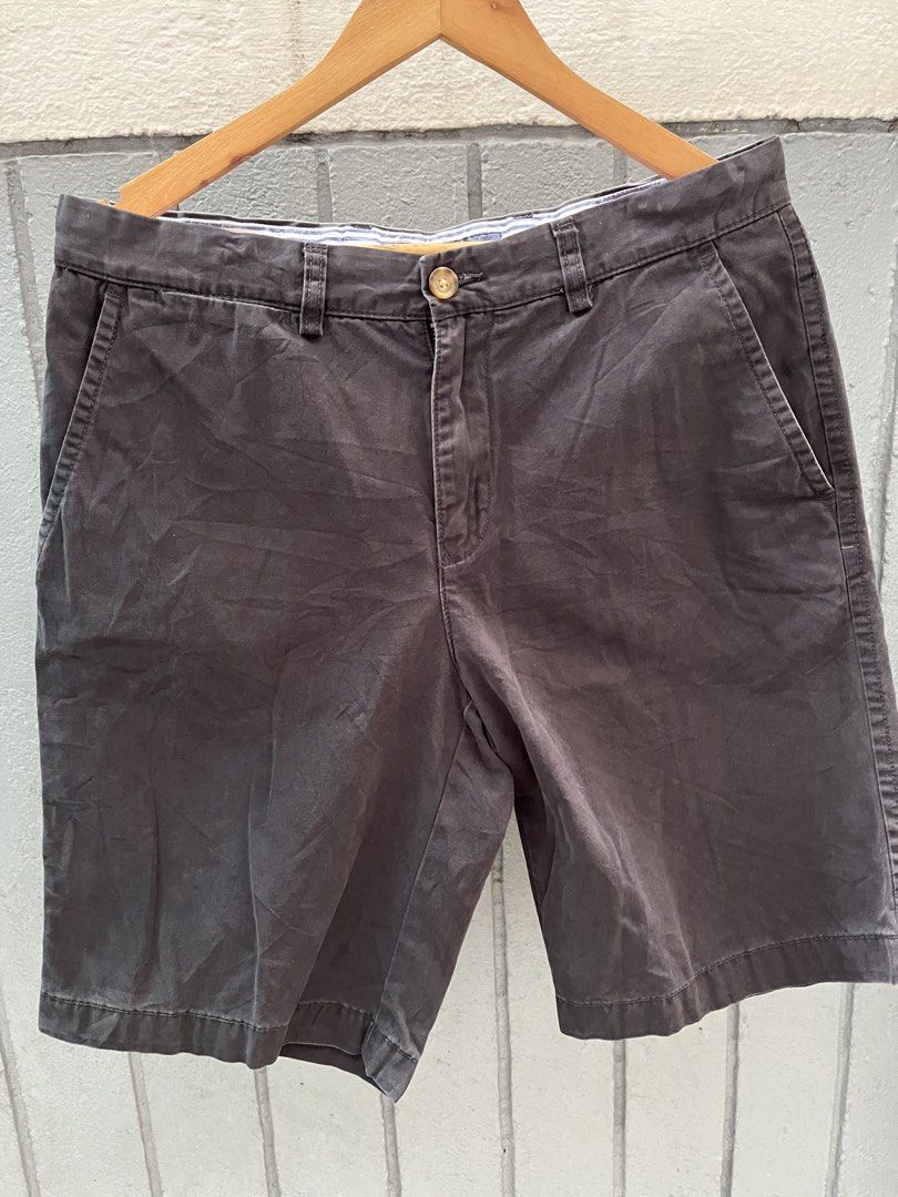Tommy Hilfiger Navy Blue Shorts (Category: Shorts) located in Manila. Submitted by mkjah (Listing ID 1463275761, Image 1). Description: Tommy hilfiger washed navy blue shorts Size: 32 on tag (W) 32 (L) 21 (Lo) 10.5 (Thigh) 11.5 (Inseam) 10 (Rise) 10 Color may vary due to lighting Good condition 8.5/10 Price 450 plus shipping Please manage your expectations before placing your order. Please note that there may be stains or anything. the pictures w