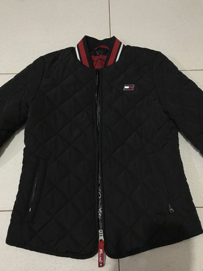 Tommy Hilfiger Sport Quilted Bomber Jacket (Category: Coats, Jackets and Outerwear) located in Antipolo. Submitted by roxy.xy (Listing ID 1463236616, Image 1). Description: - bought from 🇺🇸 - good as new .