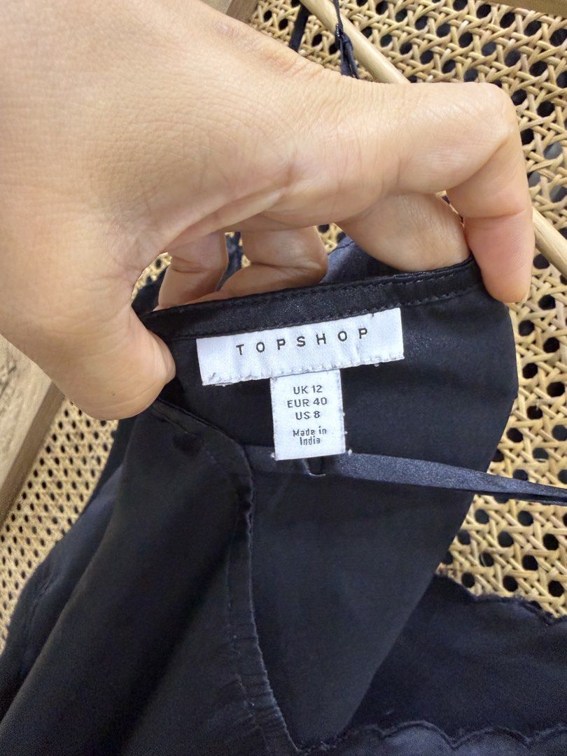 Topshop Black Camisole (Category: Sleeveless) located in Pasig City. Submitted by jgbeautique (Listing ID 1463251877, Image 3). Description: RFS: too big for me.