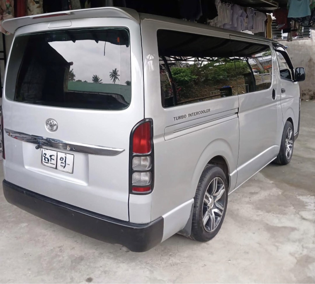 Toyota Hiace Commuter Manual (Category: Used Cars) located in Manila. Submitted by rariool (Listing ID 1463150846, Image 3). Description: Hiace commuter 2017 model Manual transmision 3.0 diesel engine Fresh inside and out Cold dual aircon Running good condition Solid under chassis Complete ready papers 810k negotiable.
