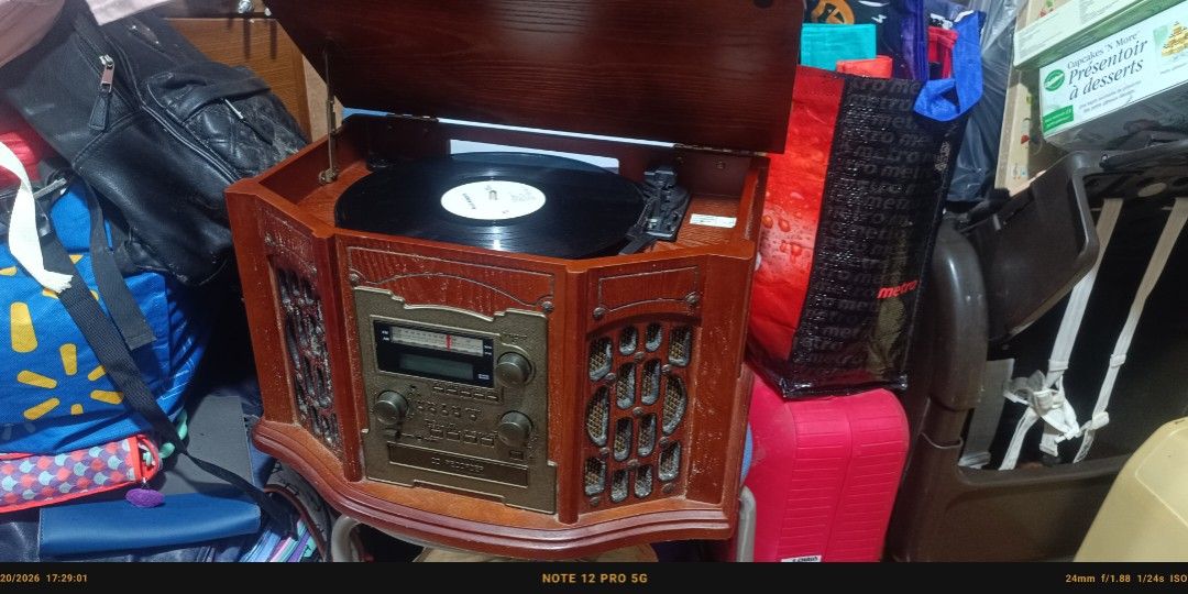 turn table audio innovated wooden type (Category: Other Audio Equipment) located in Las Pinas. Submitted by edelyne_grace (Listing ID 1463127298, Image 1). Description: audio in aux ,pono record 120 v with build in speaker vynil ,with recoder wooden type and already innovated location laguna pagsanjan for pick up or shipping lalamove or lbc for oversea.