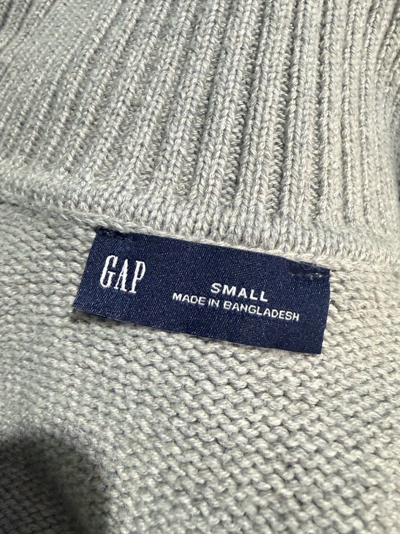 TWO GAP Quarter Zip Sweaters - Grey & Navy (Couple Sweaters) (Category: Coats, Jackets and Outerwear) located in Paranaque City. Submitted by hebeandlili (Listing ID 1463200108, Image 3). Description: GAP quarter zip knitted sweaters Grey is Small Blue is Medium Couple sweaters Authentic. Super good quality, the blue one has just one small flaw with the stitching. But it is not noticeable. Selling both for 2,000. Two GAP quarter zip sweaters, gre
