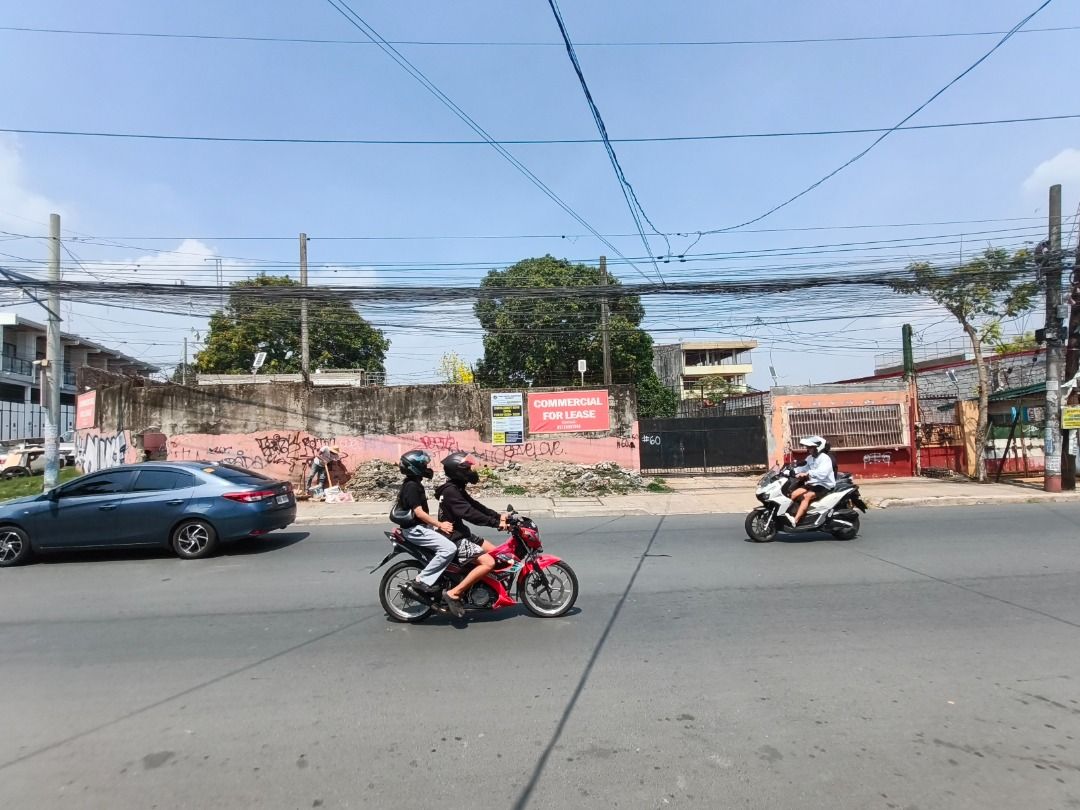 UCCI Fairview Property for Lease (Category: Lot) located in Caloocan City. Submitted by safetree.93ccca (Listing ID 1463125569, Image 1). Description: ✅ Total Lot Area: 1,419 square meters (sqm) ✅ Leasable Lot Area 1,219 square meters (sqm) ✅ Rate: ₱300/sqm/month ✅ Ideal for warehousing, storage, parking, commercial/industrial use, or other business ventures. ✅ Accessible location within Quezon City. ✅ Current Status: One (1) Coffee Shop operatio