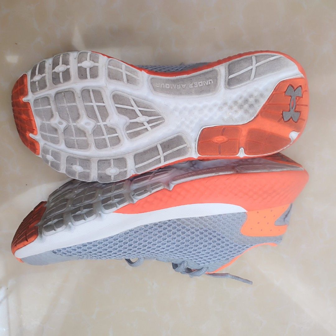 UNDER ARMOR CHARGED ROGUE 3 (Category: Sneakers) located in Manila. Submitted by hilltops1989 (Listing ID 1463199994, Image 2). Description: .