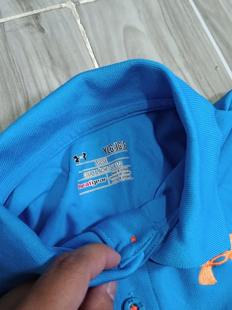 UNDER ARMOUR DRIFIT POLO SHIRT (freeshipping) (Category: Activewear) located in Quezon City. Submitted by gyl-stop (Listing ID 1463158978, Image 3). Description: free shipping 17 x 23.5 very good condi cr: 9.5/10 issue: black dirt stain sa gilid di halata.