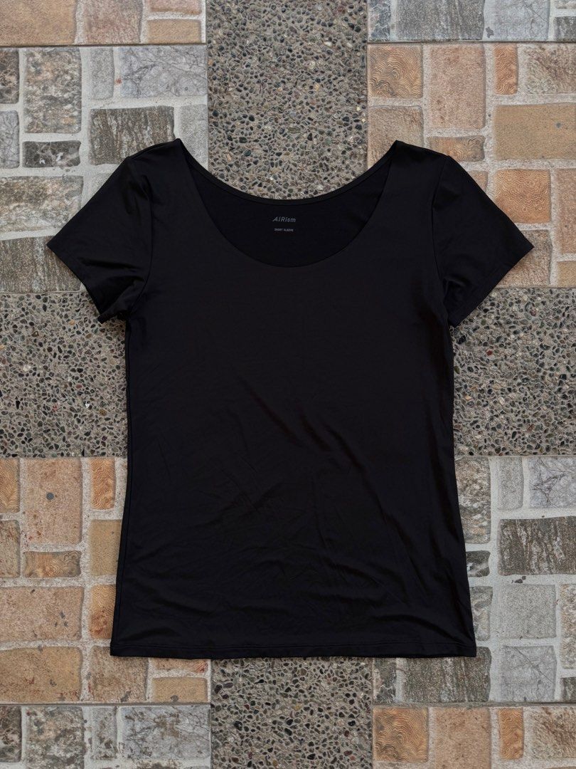 Uniqlo Airism Tee for her (Category: Shirts) located in Taguig. Submitted by mrwickjohn67 (Listing ID 1463317556, Image 1). Description: As new M-L.