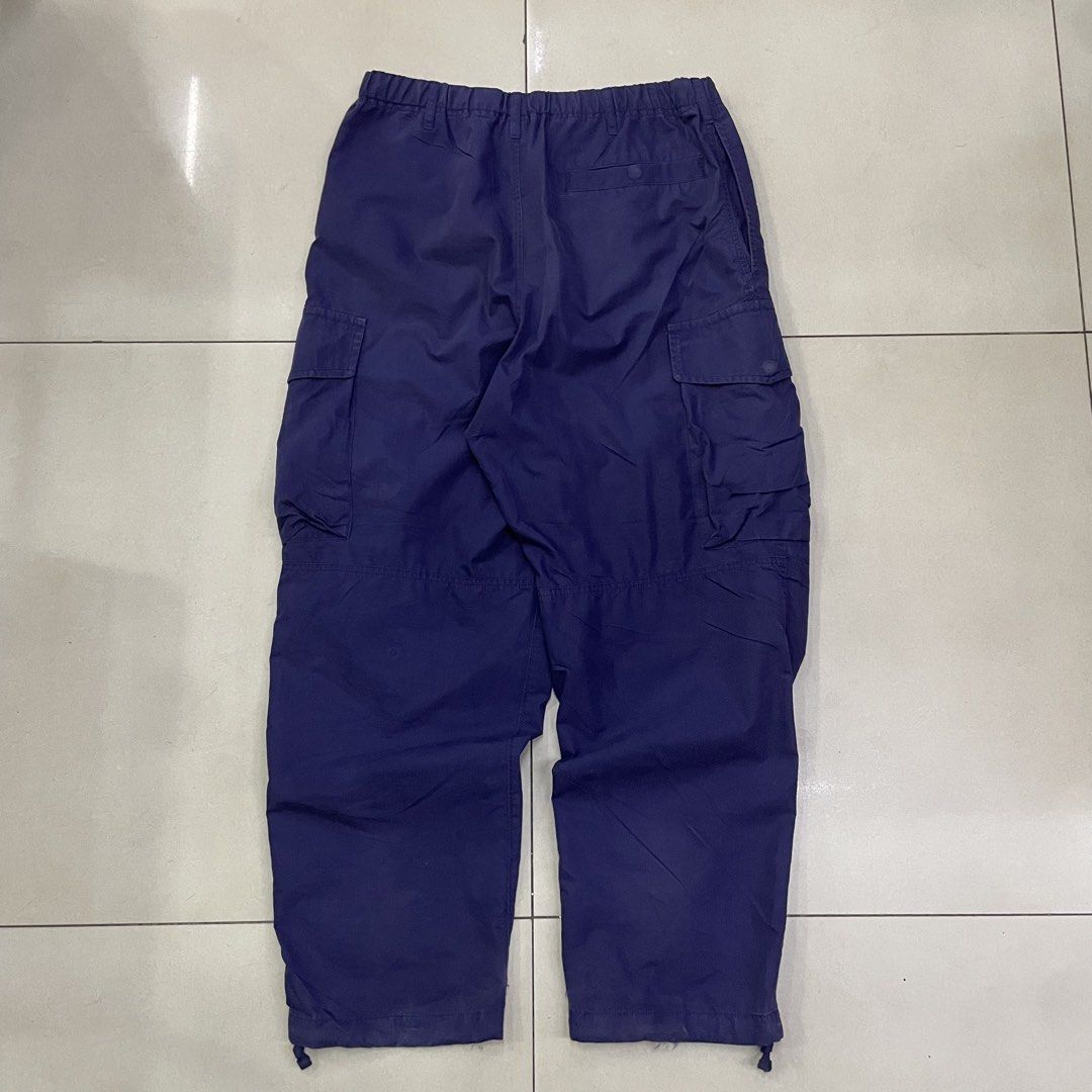 Uniqlo cargo pants (Category: Chinos) located in Iloilo. Submitted by nextwearco_ilo (Listing ID 1463282566, Image 2). Description: Uniqlo cargo pants ( Navy/dark blue ) • Excellent condition • 28-34 W x 40 L ( Medium ) • 8.5 Leg opening • No flaws ₱ 799 Only Loc : Iloilo city Dm.