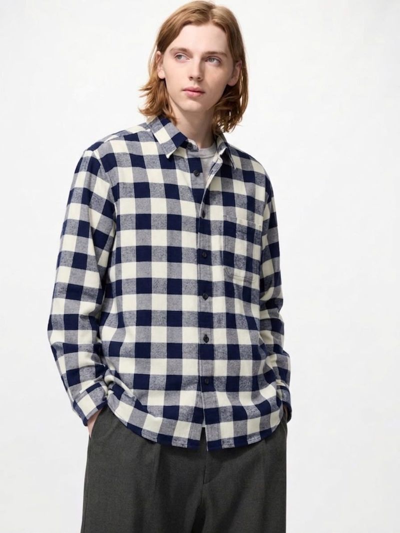 UNIQLO FLANNEL (Category: Coats, Jackets and Outerwear) located in Calbayog City. Submitted by tetoysthrift89 (Listing ID 1463251632, Image 1). Description: UNIQLO FLANNEL EXCELLENT USED XL ON TAG DIMES 23X29 NO ISSUE UKAY SOURCE, WASH ALREADY.
