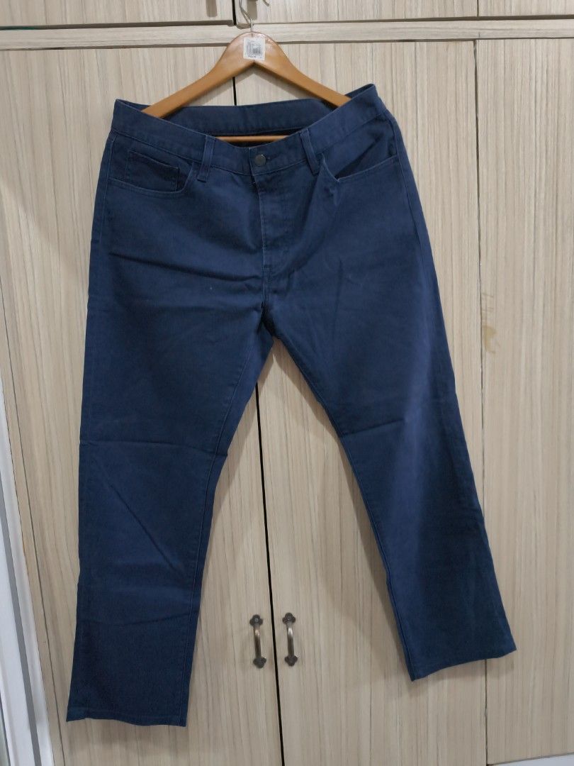 Uniqlo Jeans Size 34 (Category: Jeans) located in Manila. Submitted by fasttiger.883f0d (Listing ID 1463211381, Image 1). Description: - Uniqlo Jeans - Straight Fit - Size: 34 Waist - Material: Cotton Blend - 200 pesos only - Loc: Sta Mesa (sf shouldered by buyer).