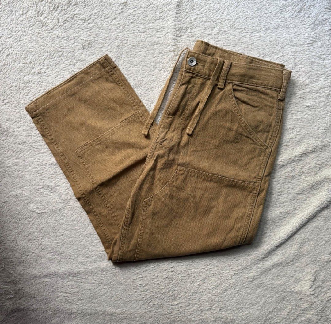Uniqlo Painter Pants Brown (Category: Jeans) located in Pasig City. Submitted by lianjaneryanon (Listing ID 1463280861, Image 1). Description: Uniqlo Double Knee Utility Carpenter Work Pants - Brown Size: Small Waistline: 28 - 30 Length: 35 Condition: Excellent Issue: None Price: ₱680 📍 PASIG.