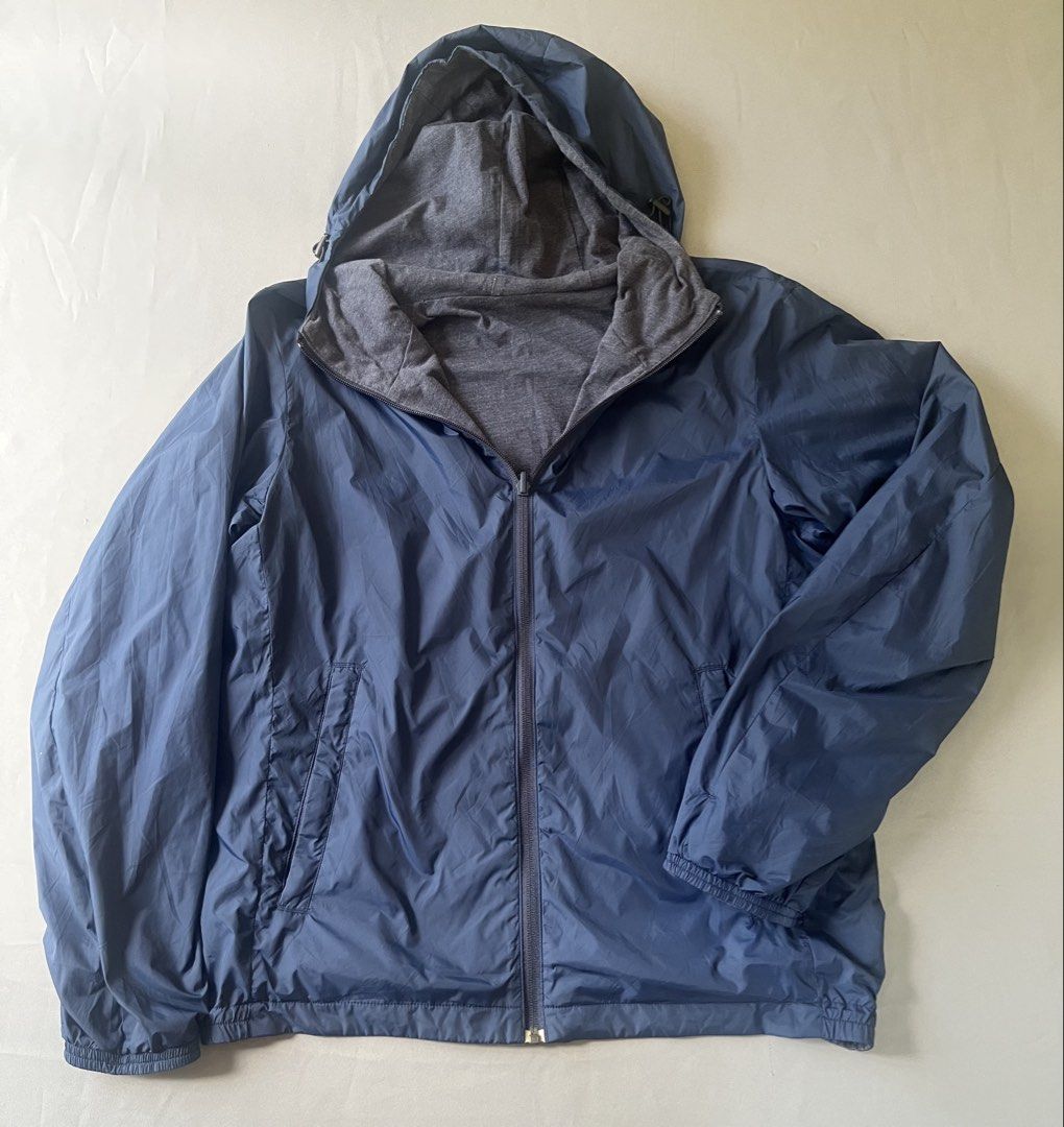 Uniqlo Reversible Jacket (Category: Coats, Jackets and Outerwear) located in Subic. Submitted by beaaanzen (Listing ID 1463192973, Image 3). Description: Blue: Medium on Tag Condition 10/10 🏷️880 plus shipping fee Location & Courier: J&T Olongapo City 🚚 MOP: GCash payment first.