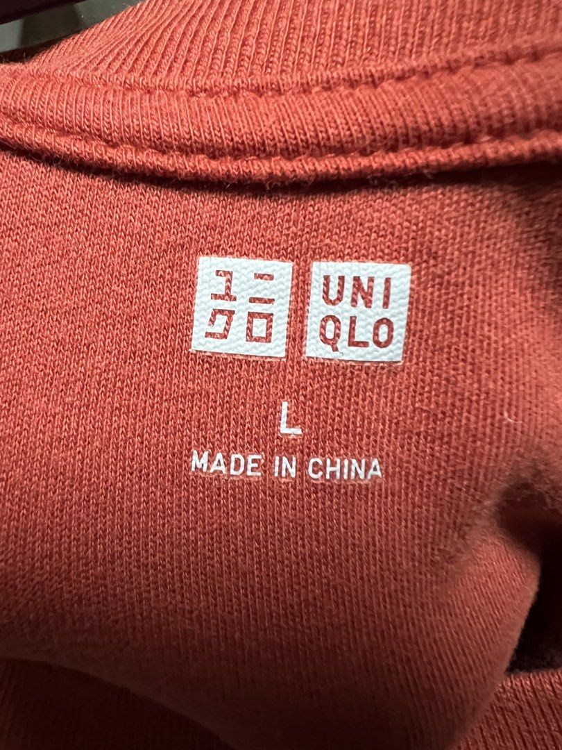 Uniqlo Sweatshirt (Category: Tshirts & Polo Shirts ) located in Marikina City. Submitted by haradrim (Listing ID 1463307813, Image 3). Description: Uniqlo sweatshirt Color: Red orange No discoloration L: 27" W: 22".
