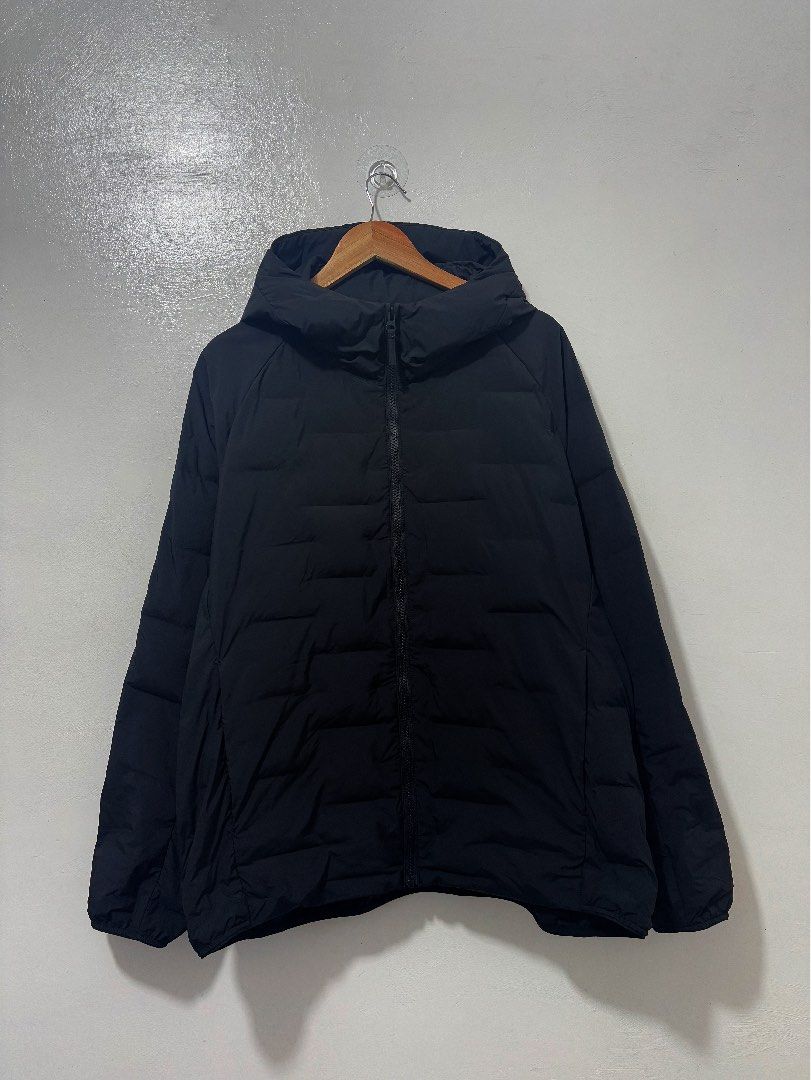 Uniqlo Warm Padded Pufftech Puffer Jacket Men 2XL (Category: Coats, Jackets and Outerwear) located in Balanga. Submitted by winterlab_ph (Listing ID 1463230454, Image 1). Description: Code: C020 Width: 27 Length: 27.5 : needs wash.