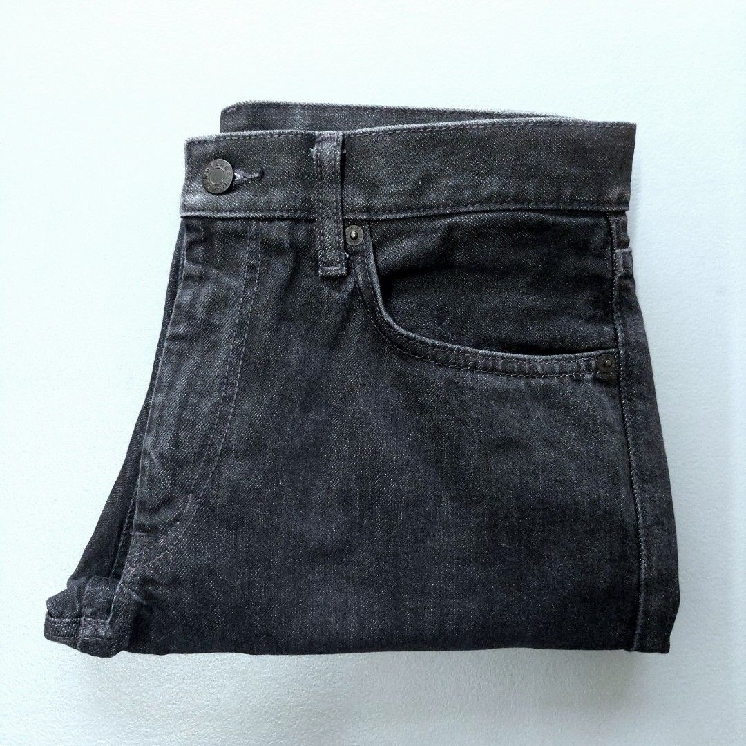 UNIQLO X HELMUT LANG Jeans (Category: Jeans) located in Manila. Submitted by igetrinidad (Listing ID 1463168327, Image 1). Description: UNIQLO X HELMUT LANG JEANS Collaboration From men's section and measurements but advertised as unisex. Waist size: 31 Condition & Item Details: 🪙 Original SRP P5,000 plus I've been purchasing clothes from Uniqlo since they first came here more than a decade ago and these are the most premium, hence most expensiv