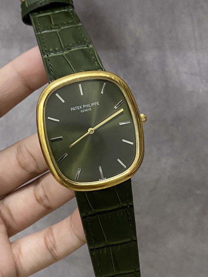 Unisex leather (Category: Announcements) located in Manila. Submitted by leywatch3s (Listing ID 1463201580, Image 3). Description: Onhand available With boxes and paper bag Certificates.