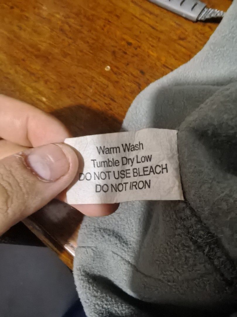 US Army/Military Microfleece Hat/Beanie (Category: Caps & Hats) located in Navotas City. Submitted by zvz719 (Listing ID 1463281485, Image 3). Description: Hat is in great condition, only used it very few times. No size markings but it's a bit stretchy..