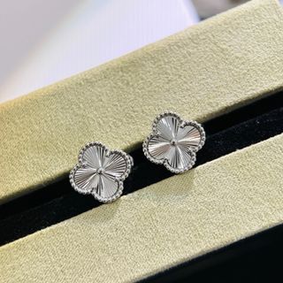 （分類：）位於 。 由 akatovsusi39412 提交（商品編號 1463235591，圖片 1）。簡介： 。