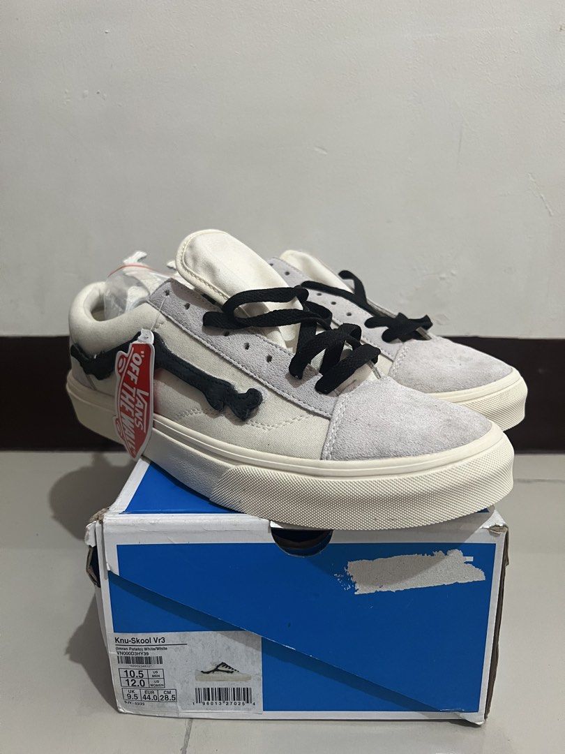 Vans Blends (Category: Casual Shoes) located in Manila. Submitted by shandyrt (Listing ID 1463197243, Image 1). Description: .