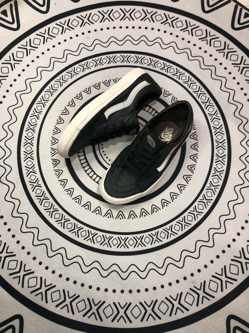 Vans Sk8-Low Black Leather 🔥 (Category: Sneakers) located in Manila. Submitted by sonkicks (Listing ID 1463289264, Image 2). Description: - Brand: Vans - Model: Sk8-Low - Color: Black - Material: Leather - Size: EU 40.5 / UK 6.5 / US 7.5 - Condition: Good, pre-loved - Features: Iconic side stripe, durable construction.