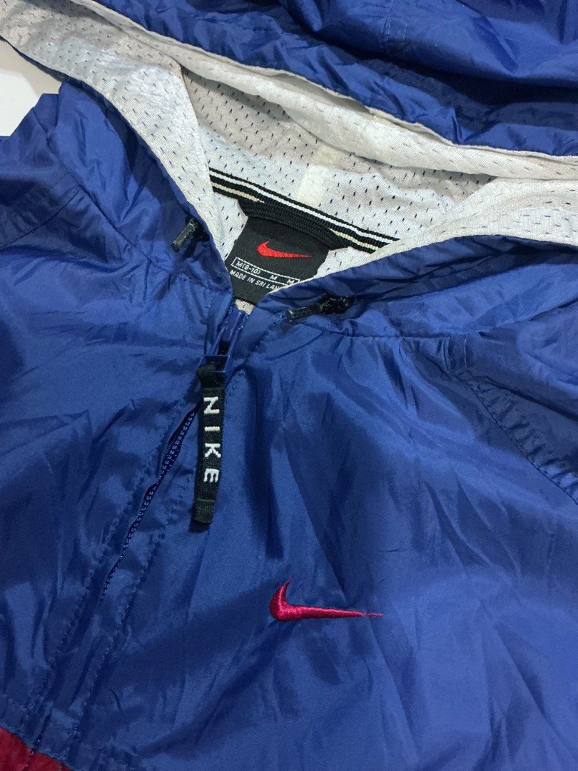 Vintage 90’s Nike Windbreaker (Category: Coats, Jackets and Outerwear) located in Mabalacat. Submitted by dagz_thrift (Listing ID 1463276384, Image 3). Description: Dimes 23 x 25 Condition 9.3-10 Issue 4 burn pinhole check last 4 pictures.