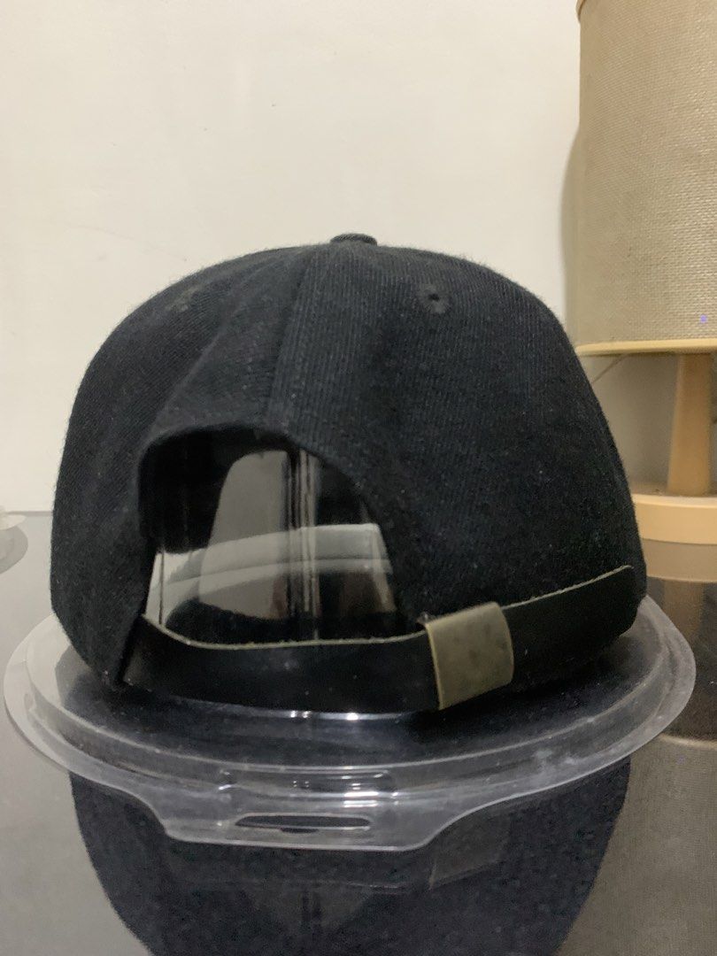 Vintage cap 1990's marlboro (Category: Caps & Hats) located in Rizal. Submitted by japan__surplus (Listing ID 1463304614, Image 3). Description: please see pictures for details thankyou ☺️ .
