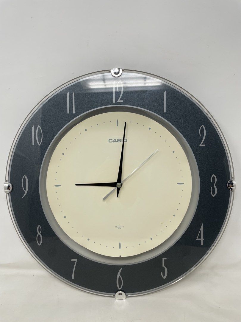 Vintage Casio Quartz Wall Clock Original From Japan (Category: Clocks) located in Tagum. Submitted by tommyfindstagum (Listing ID 1463164568, Image 1). Description: For sale: Vintage Casio Quartz Wall Clock Original From Japan In great working condition 1150 pesos only Tagum city location, can ship anywhere through Flash or J&T.