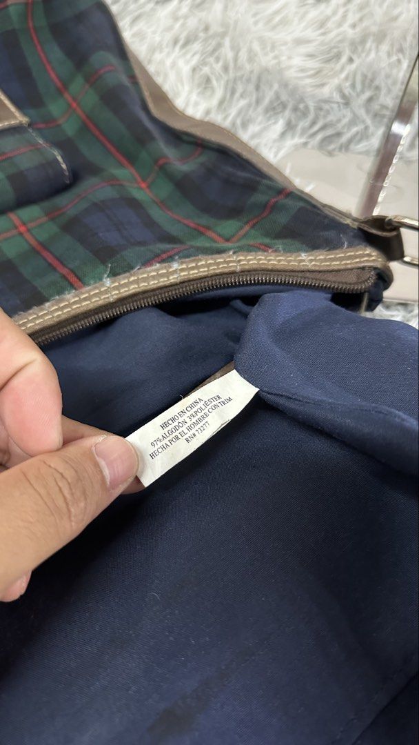 Vintage ch*ps plaid shoulder bag (Category: Shoulder Bags) located in Manila. Submitted by paulovenegaskalakal2020 (Listing ID 1463174159, Image 2). Description: For sale! Kalakal Vintage Ch*ps plaid shoulder bag 1990's to 2000's WOMENS Small to Medium 15-16 width x 12 length inches Sides- 4 inches Slices/holes, loose stitch Crack leather Minimal fade Stain Sign of usage Good MINE 1,889 +sf.