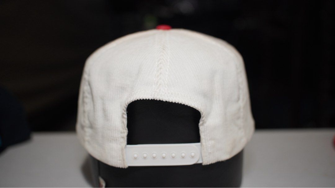 VINTAGE CORDUROY SNAPBACK SBS (Category: Caps & Hats) located in Butuan. Submitted by 085skatethriftshop (Listing ID 1463186756, Image 2). Description: VINTAGE CORDUROY SBS SNAPBACK ISSUE: YELLOWING.