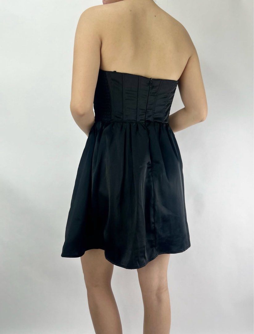 Vintage corset mini dress (Category: Dresses) located in Tacloban City. Submitted by homeresmik34297 (Listing ID 1463324835, Image 3). Description: Medium L: 24".